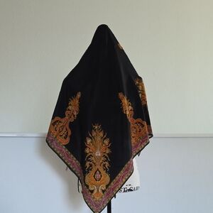 vintage Anne Klein classic design, featuring a paisley pattern in golden orange,